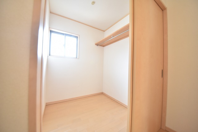 シャトーMMS　A棟の収納