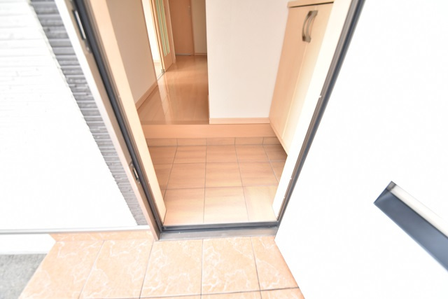 シャトーMMS　A棟の玄関