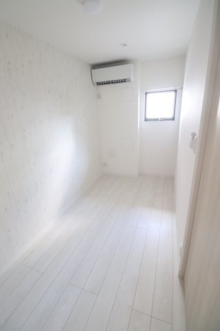 ピースコート登戸Ⅳの洋室