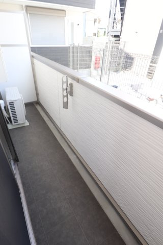 ピースコート登戸Ⅳのバルコニー