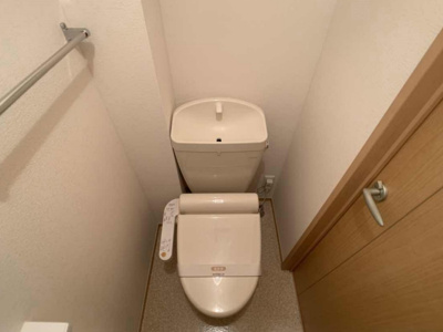 【トイレ】 | コートヤード ＫＯＢＵＳ Ⅱ | トイレ 温水洗浄暖房便座付き