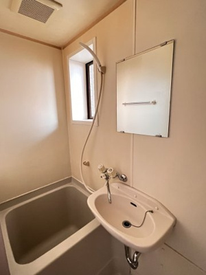 【浴室】 | ウッディ24 | 別号室の写真になります。現況優先。