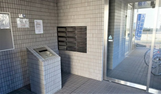【エントランス】