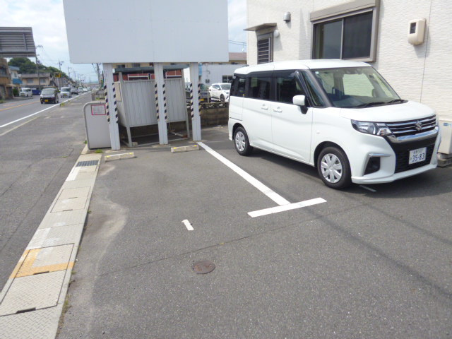 ＴＯＲＴＵＥ　Ａの駐車場