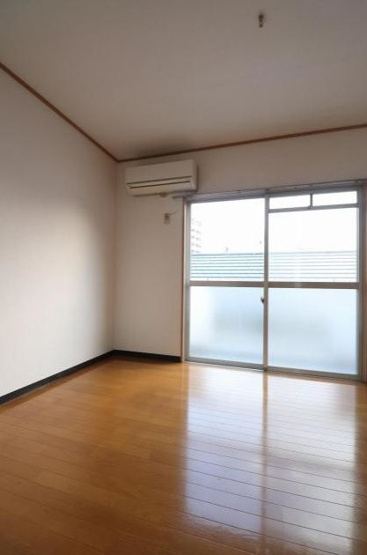 【洋室】 | カーサフェリーチェ | 別号室の写真になります。現況優先。