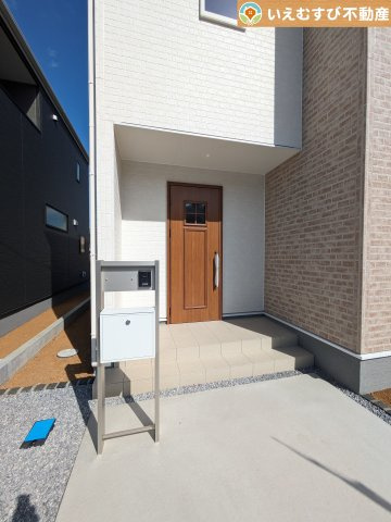 Livele Garden.S　深谷緑ケ丘第5のエントランス|セキュリティ充実で安心・安全の暮らしを提供
