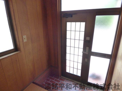 【玄関】 | うぐいす台戸建て