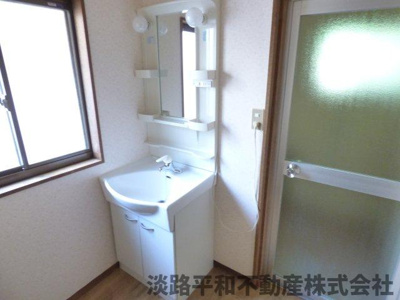 【洗面所】 | うぐいす台戸建て