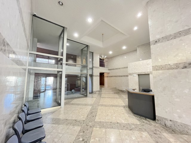 ロマネスク春日原のエントランス