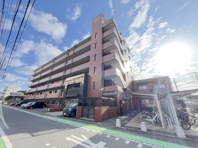 ロマネスク春日原の外観