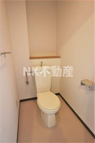 【トイレ】 | ポプルスONE（高井田賃貸） | 落ち着いた色調のトイレです