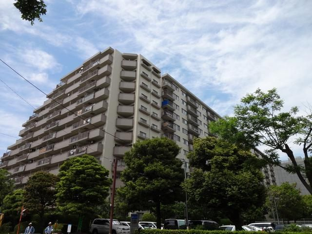 エルシティ新浦安壱番館の外観