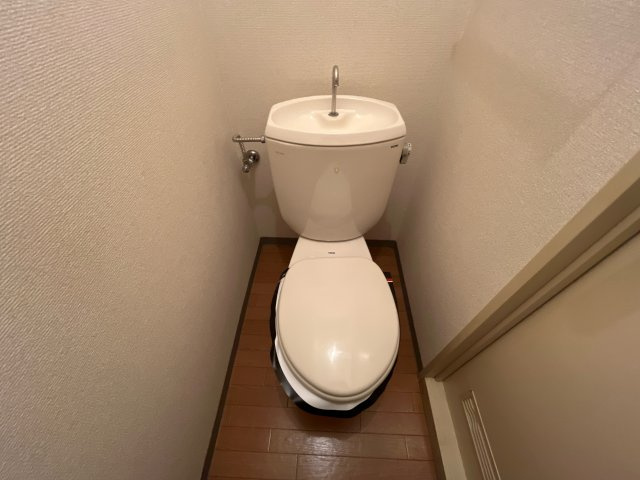 ヴィラカメリアＢ棟のトイレ