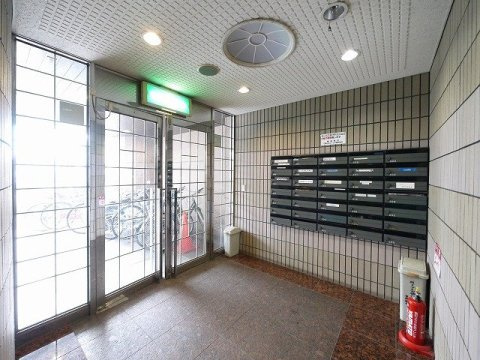朝日プラザ奈良プレシオのエントランス|共用スペース