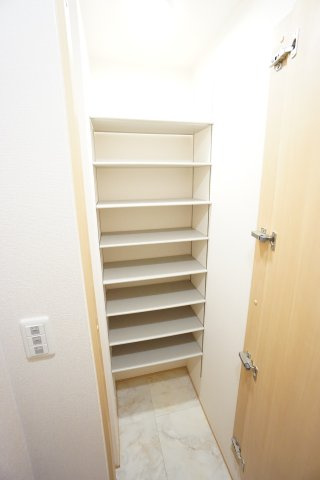【収納】 | ファミールハイム　A棟 | ※同物件、同タイプ、間取り反転のお部屋です