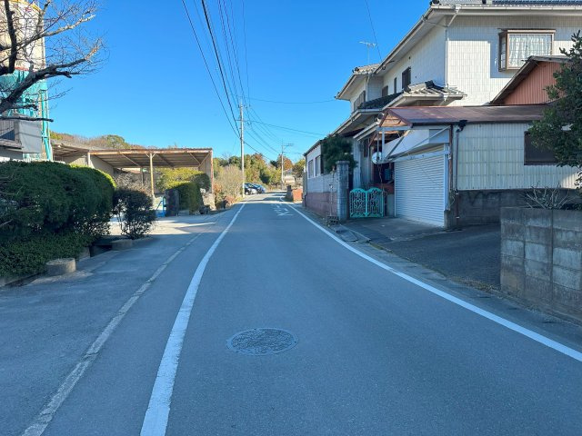 荒木町藤田土地の前面道路含む現地写真
