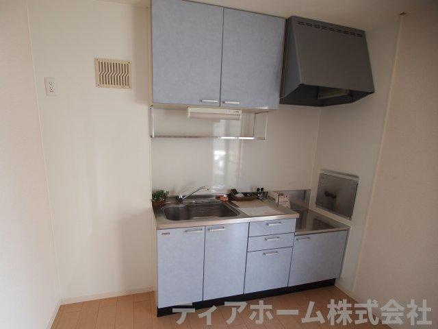 大和高田市日之出町のアパートのキッチン|使いやすいキッチンです