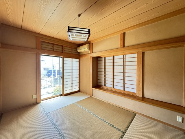 栄町戸建の和室