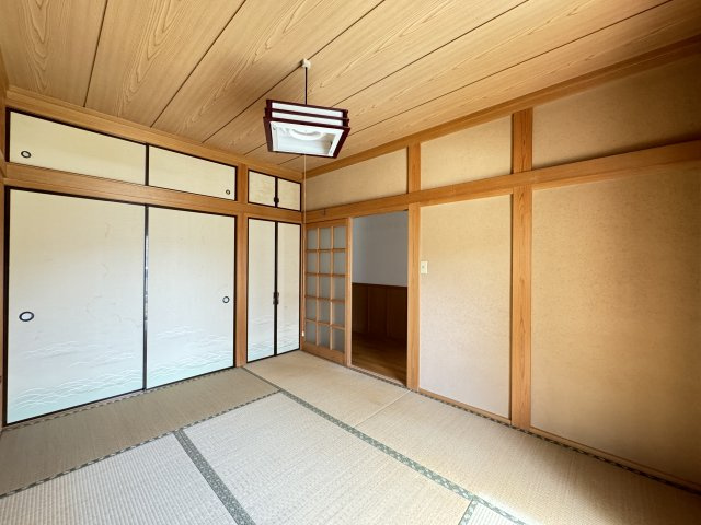 栄町戸建の和室