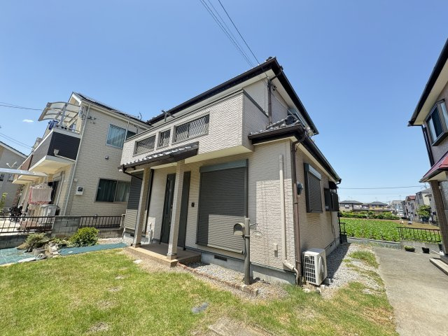 栄町戸建の外観