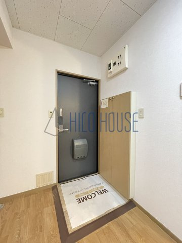 毛呂山ヒルズの玄関