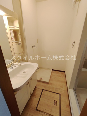 【洗面所】 | ハイカムール旭 | 別部屋写真です。