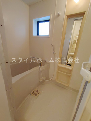 【浴室】 | ハイカムール旭 | 別部屋写真です。