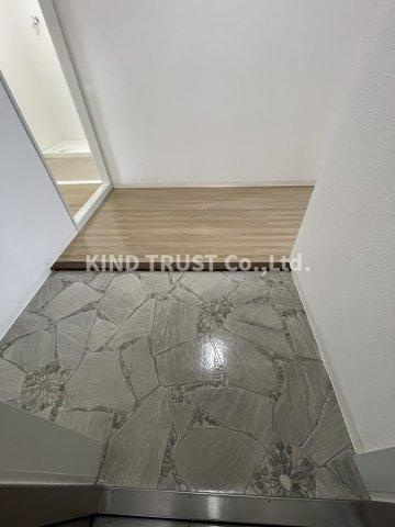 コープ野村梅田B棟の玄関