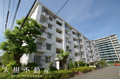 【外観】 | えびな国分団地6号棟　１階３LDKリフォーム済み