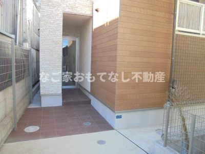 【エントランス】 | クレシェンテ栄生