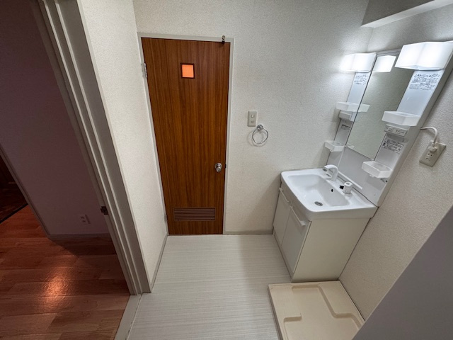 フジウラビルの洗面所|使いやすい洗面所です