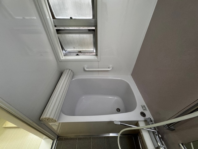 フジウラビルの浴室|コンパクトで使いやすいお風呂です