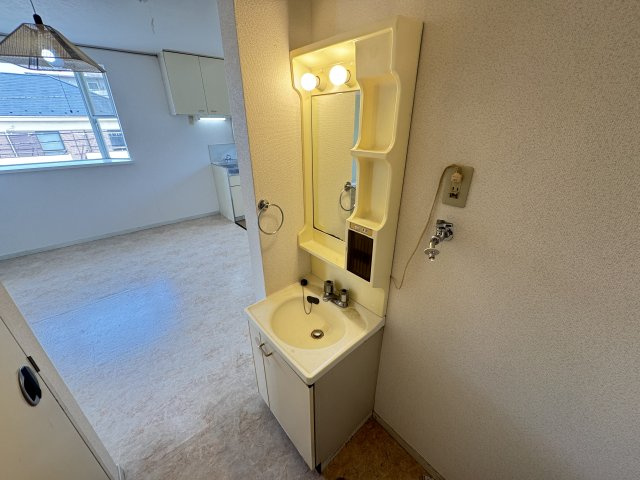 エステートピア吉井町の洗面所