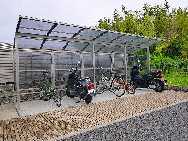 グランパルクⅡのその他共用部分|駐輪場完備
