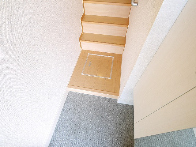 グランパルクⅡの玄関|明るい玄関です