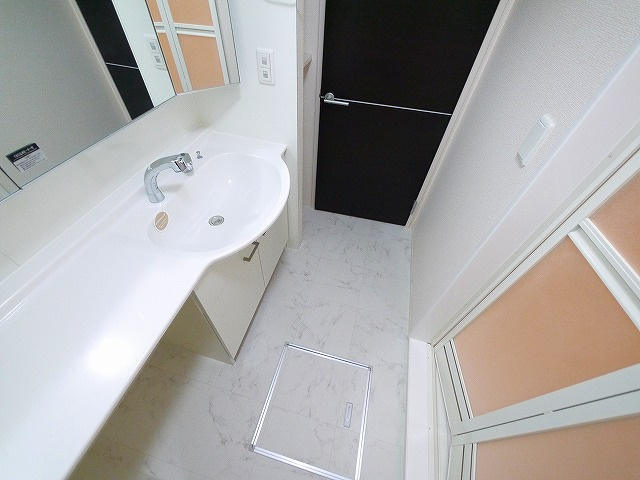 グランパルクⅡの洗面所|コンパクトで使いやすい洗面所