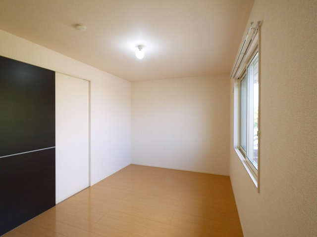 グランパルクⅡの内装|明るい色調の室内です