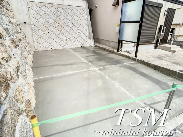 イリスコート香里園Ⅱの駐車場