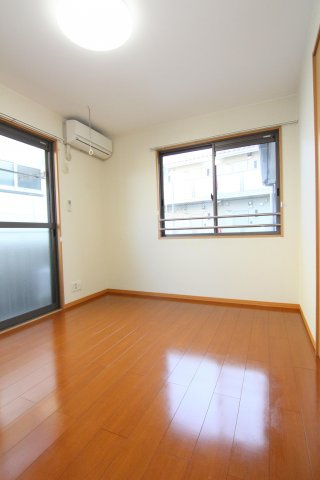アンビシャス日吉の洋室|別部屋の参考写真です。