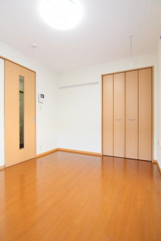 アンビシャス日吉の洋室|別部屋の参考写真です。