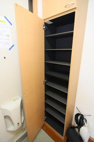 アンビシャス日吉の収納|別部屋の参考写真です。