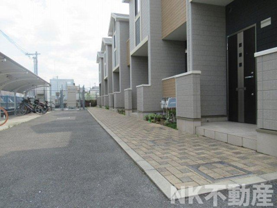 【エントランス】 | グランドサンパール（瓢箪山賃貸） | 落ち着いたエントランスです