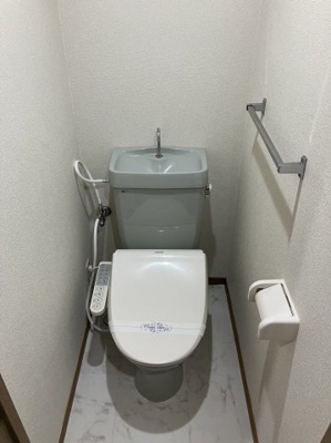 【トイレ】 | モントーレ天神 | 別号室の写真になります。現況優先。