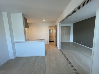 【居間・リビング】 | サニーガーデン福大前 | 別号室の写真になります。現況優先。