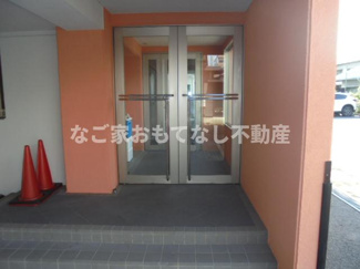 【エントランス】