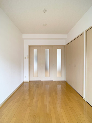 【洋室】 | PrimoPartire舞鶴 | 別号室の写真になります。現況優先。