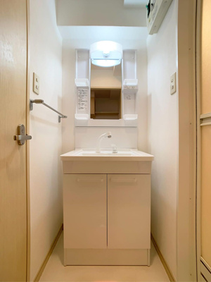 【洗面所】 | PrimoPartire舞鶴 | 別号室の写真になります。現況優先。