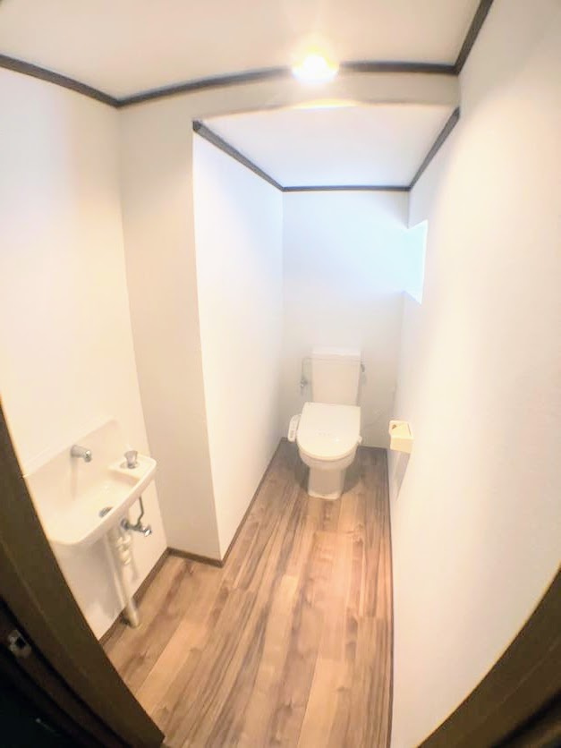 ペディハウス小野市新部町のトイレ|清潔感のあるトイレです