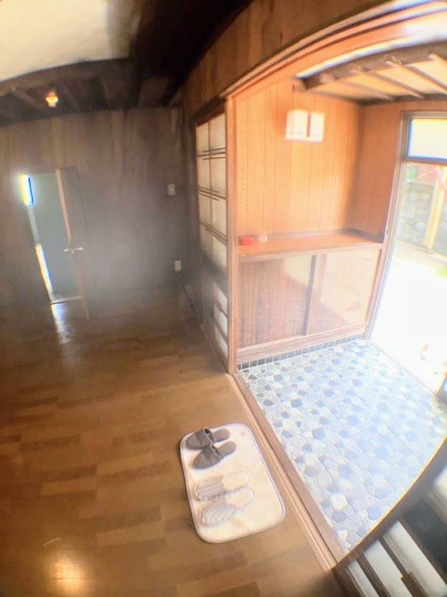 ペディハウス小野市新部町の玄関|明るく広々とした玄関です