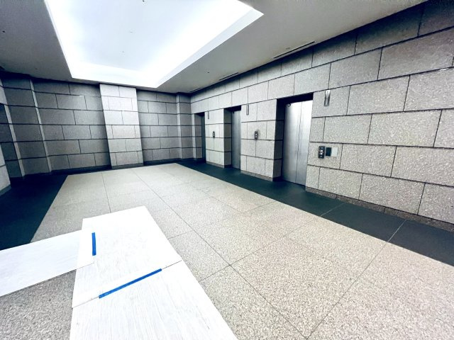 ブリリアタワー東京のその他共用部分|エレベーター6基あります
28階までは3基